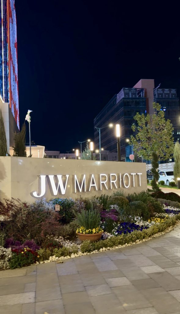 Имиджевая вывеска для TM «JW Marriott»